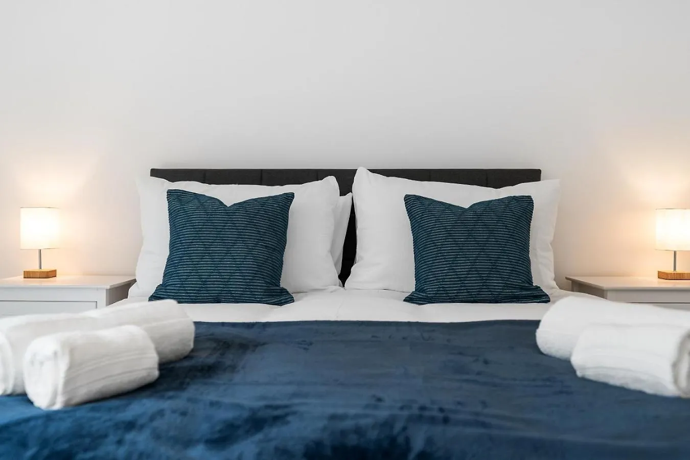 Flat Near Beach, Hospital & Brighton College F2 Apartment