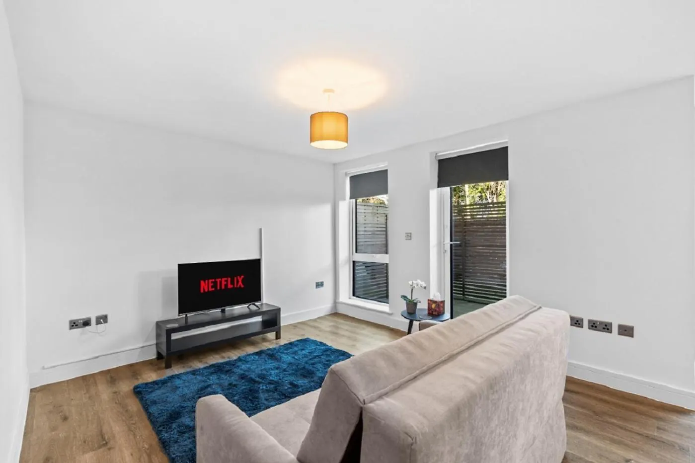 Flat Near Beach, Hospital & Brighton College F2
