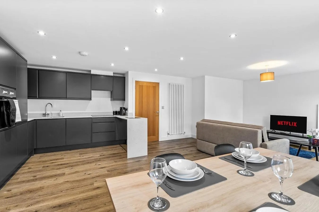 Daire Flat Near Beach, Hospital & Brighton College F2